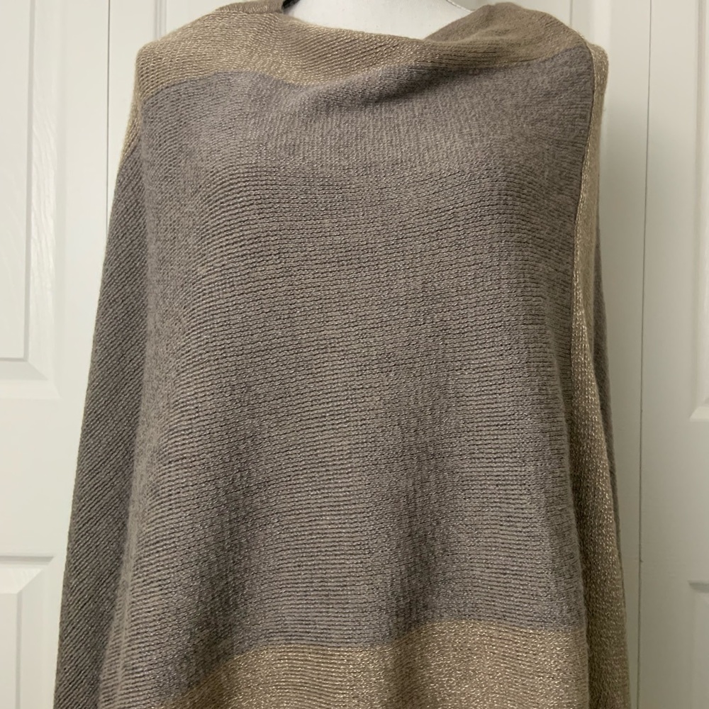Neutral Two-Tone Knit Poncho - Taupe & Sand